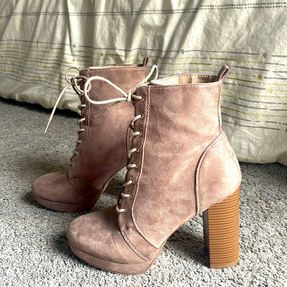 Serina Boot Heels